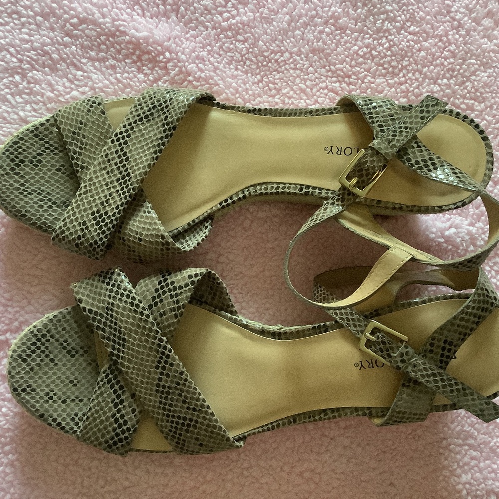 FADED GLORY Size 9 Black/Taupe SANDAL WEDGES Excellent Preowned Condition We